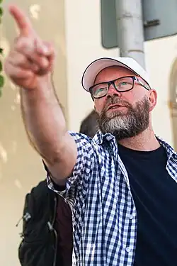 Vilém Švec během naučné vycházky v Černovíře, 21. 5. 2022