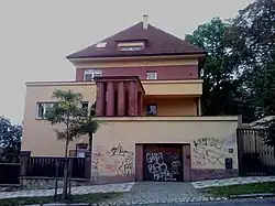 Vila Chorvatská 1969-7 (Vinohrady) 2012-09-15 16-04-36.jpg