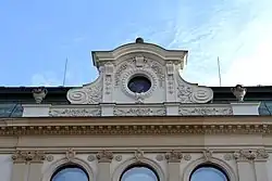 Duslova vila – detail mansardové střechy