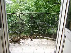 Ozdobná mříž balkonu