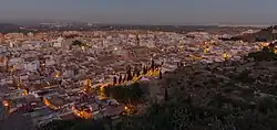 Pohled na večerní Sagunto z hradu