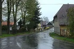 Hlavní silnice ve Vitni