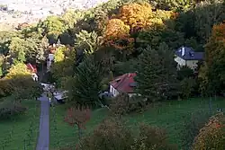 Vlašská 44, 27, 25, od Strahova.jpg