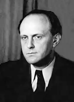 Pekelský v roce 1950 na falešném čs. občanském průkazu jako Vladimír Karásek