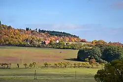 Celkový pohled z jihozápadu (od Kolešova)