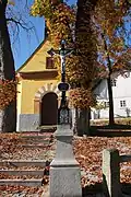 Kříž u kaple