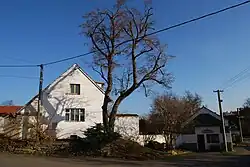 Pohled na část návsi