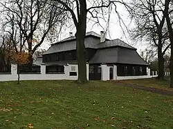 Vlkov nad Lesy, lovecký zámeček.jpg