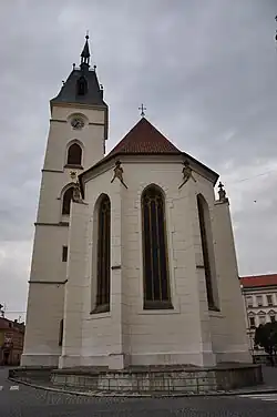 Východní průčelí, pohled od náměstí