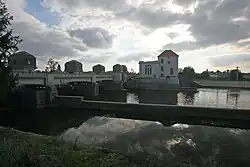 Vodní elektrárna s mostem (Přelouč) 05.JPG