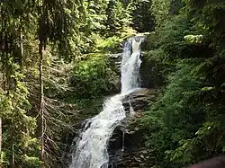 Pohled na celý vodopád