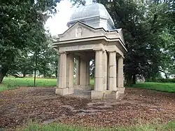 Vojensky hrbitov Olomouc Cernovir kaple.JPG