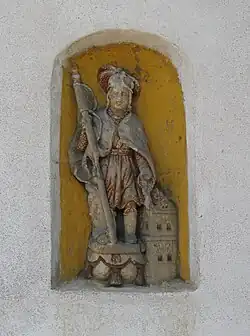 Reliéf sv. Floriána v kapličce ve Volavci