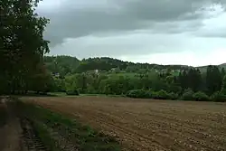 Pohled na vesnici od východu