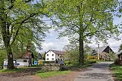 Památné lípy na návsi ve Vrchovině