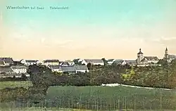 Vysočany na pohlednici z doby kolem roku 1900. Vlevo je kostel svatých Andělů strážných, vedle něj kostel sv. Václava