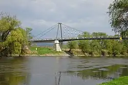 Pohled na most z rakouského břehu řeky