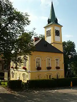 Bývalá radnice v městském parku na Náměstí ve Vyšším Brodě, původně Wolfbäckův dům