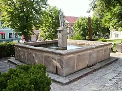 Vyssi Brod kasna se sv Florianem.JPG