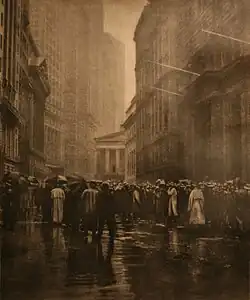 Joseph Petrocelli (Američan, zemřel 1928). The Curb Market - New York, 1920, bromolejotisk