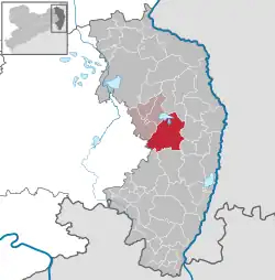 Waldhufen-Vierkirchen na mapě