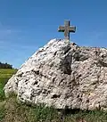 Kříž na kameni u vsi Krč na NS Zelendárky