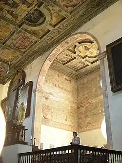 Západní transept a kazetový strop