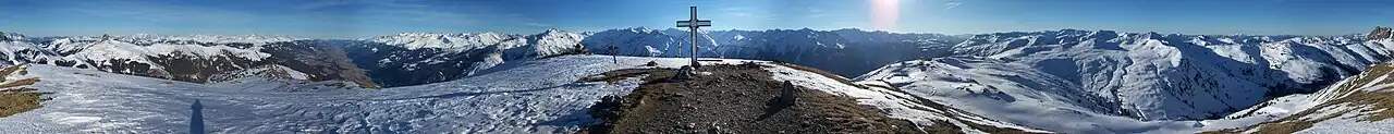 360° panoramatický pohled z hory Wildkogel
