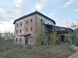 Windmill in Tvarožná 02.jpg