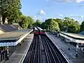 Pohled na stanici z pěší lávky