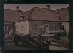 Yttre borggården på Gripsholms slott, autochrom, Nordiska Museet