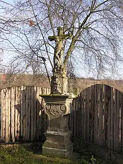 Kříž před čp. 44