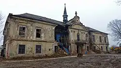 Zámek v březnu 2020