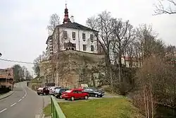 Zámek Skalka v Podbřezí