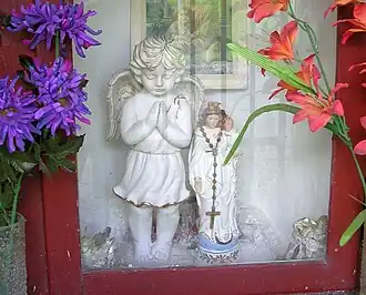 Detail interiéru v kapličce v Zásadce