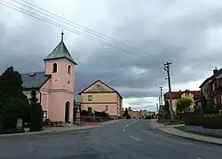 Střed obce s kaplí sv. Urbana