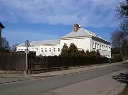 ZŠ ve Svobodných Dvorech (centrum bývalých Bohdanečských Dvorů)