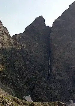 Pohled na Žabího koně ze severu, méně strmá část je „dolný kôň“