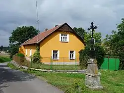 Dům čp. 4 s křížkem