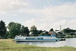 Říční loď typu Zarja na Valdajském jezeře