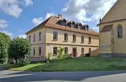 Bývalá škola ve Zbraslavicích