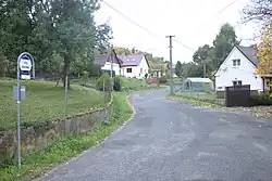 Autobusová zastávka ve Zbyslavi