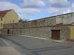 Zbytky městského opevnění v ulici Pivovarská