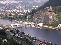 Zdymadla na Labi pod Střekovem 03.JPG