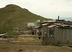 Ubikace honáků nedaleko sedla Zekarského průsmyku