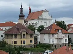 Zadní pohled na kostel