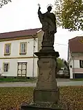 Zvíkovec, socha svatého Františka.jpg